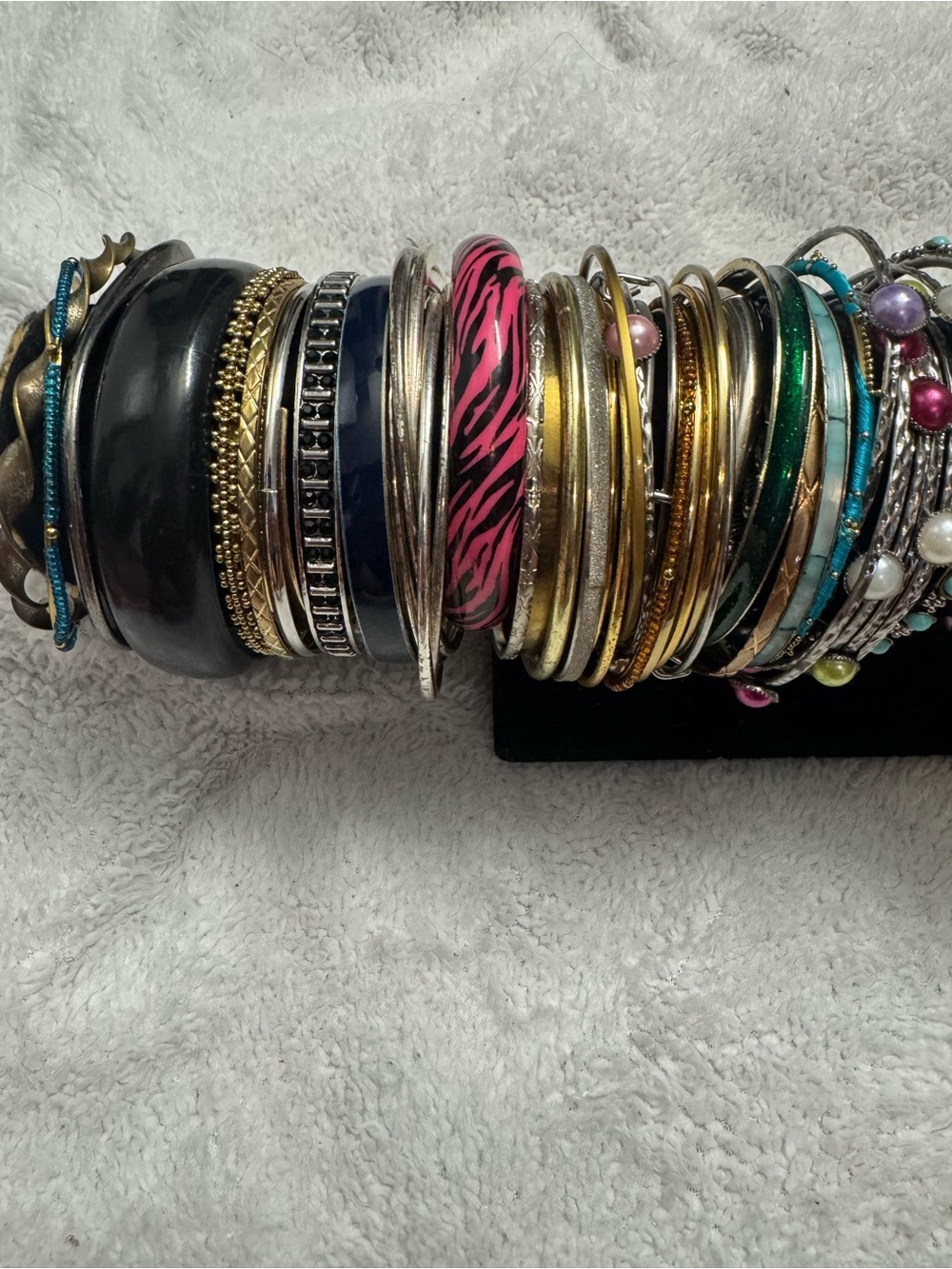 Lot bag full of bracelets